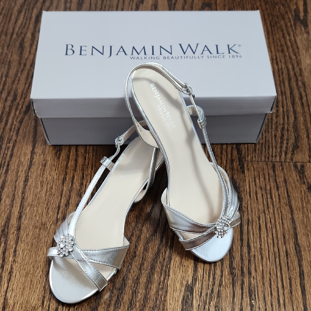 Benjamin Walk Silver Women's Shoes